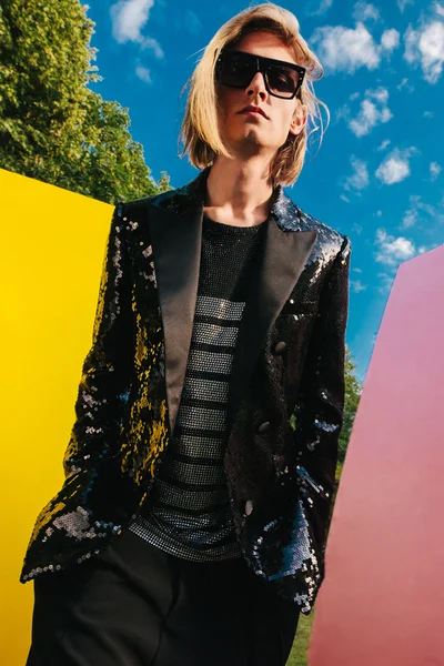 Look 27